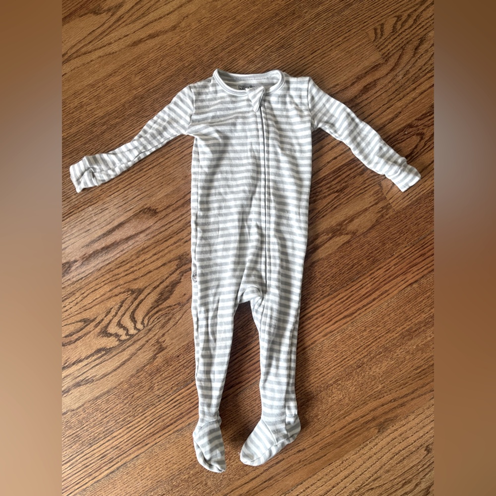Baby Woolino Sleeper - size 6-9 months (stretches to 18 months)